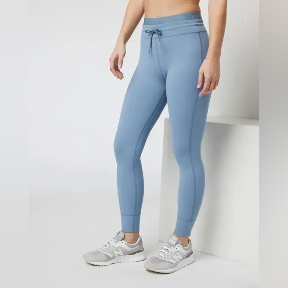 VUORI
Elevate Daily Legging size m cloud blue